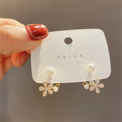 Golden Crystal Stud Earrings – Shiny Luxury Gold-Tone Sparkling Earrings for Women