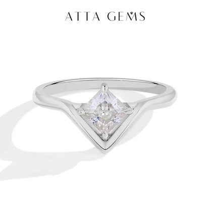 Princess Cut Moissanite Engagement Ring – 0.8 Carat | 925 Sterling Silver